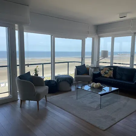 In With Stunning Views, Cleaning Included Nieuwpoort