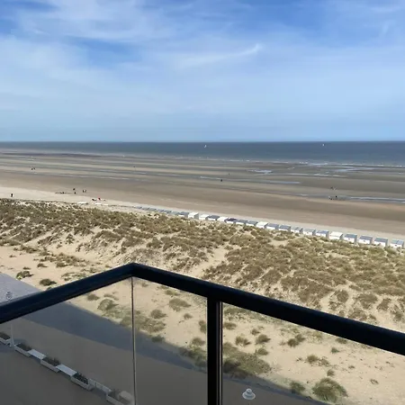 In With Stunning Views, Cleaning Included Nieuwpoort